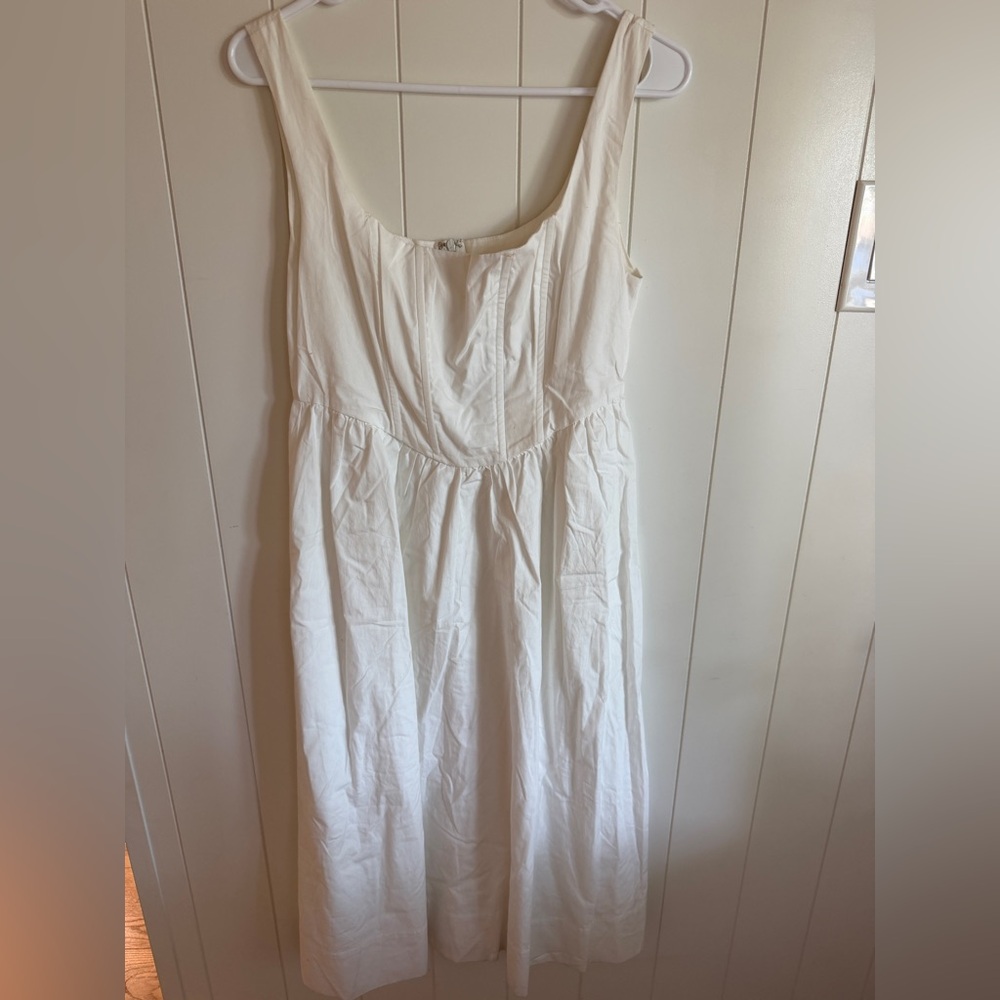 Lush White Scoop Neck Maxi Dress